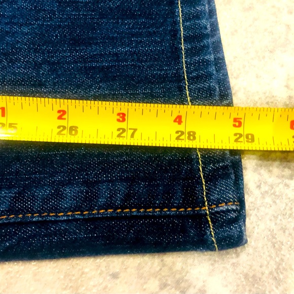 ❤️🔥NY & COMPANY❤️🔥Perfect and Beautiful Jeans❤️🔥Measurements in Pics❤️🔥 - Picture 10 of 13
